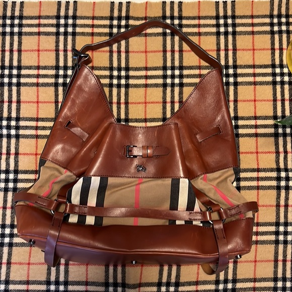 COPY - Burberry handbag ( read description) - Picture 2 of 16